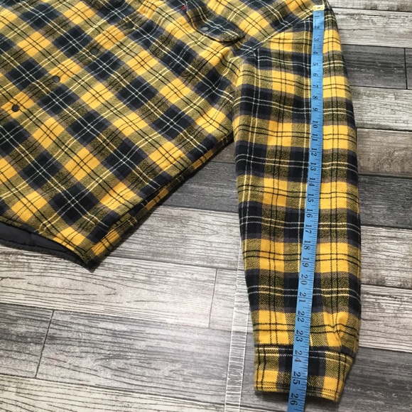 Levi’s Plaid Reversible Jacket Men’s L Yellow Gray Puffer Snap Button Pockets - Picture 3 of 13